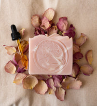 Load image into Gallery viewer, Rosa Rosehip &amp; Geranium Signature Handcrafted Palm Oil Free Soap
