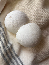 Load image into Gallery viewer, Signaure Fragrance Foaming Bath Drops
